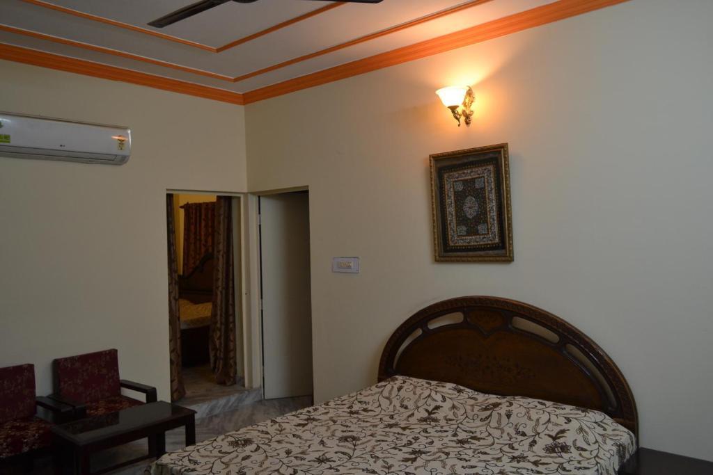 Sai Home Stay Bed & Breakfast- Near Tajmahal Agra  Exteriör bild