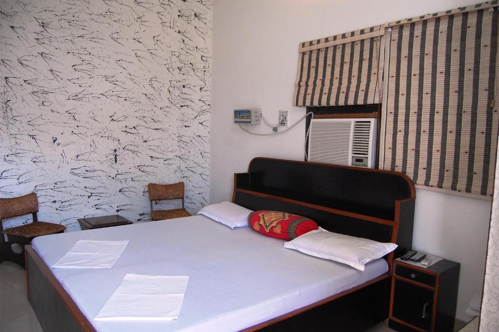 Sai Home Stay Bed & Breakfast- Near Tajmahal Agra  Rum bild