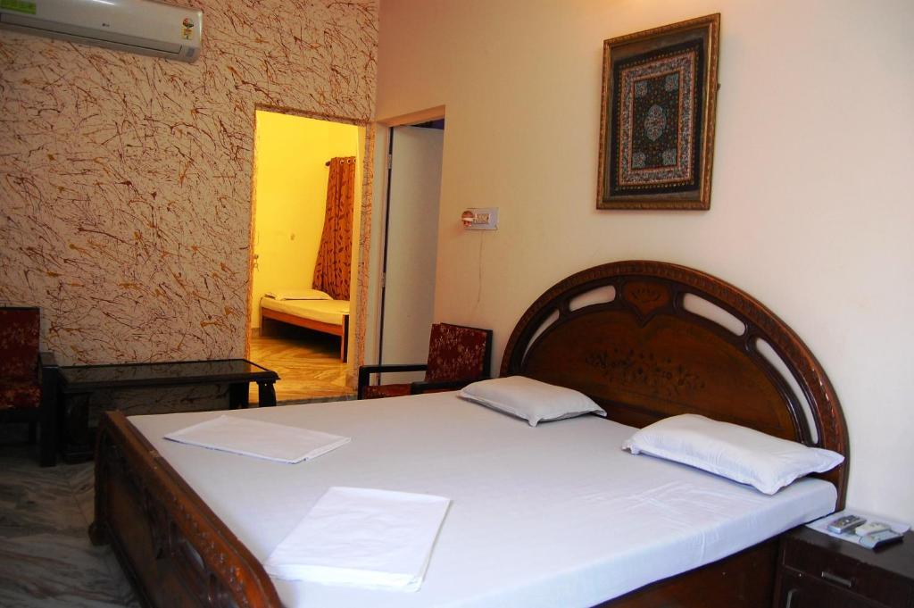 Sai Home Stay Bed & Breakfast- Near Tajmahal Agra  Rum bild